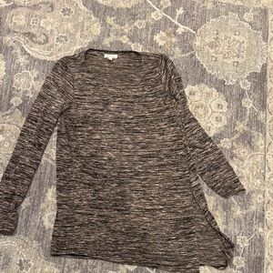 Max Studio Light Knit Long Sleeve Top